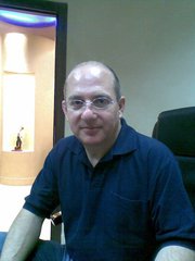 ישראל 2012, לא מרגיש כאן בבית