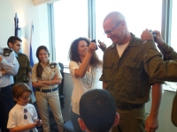מחזירים את גבי לשירות קבע!
