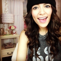 Bethany Mota to Israel