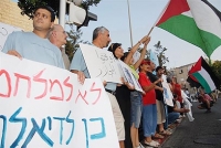 לשלול אזרחות ולגרש מהארץ שמאלנים ואנשים כמו דב חנין וחיים אורון (ג'ומס) .