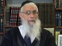 יפוטר לאלתר רבה של העיר ר&quot;ג שפסק שאין להשכיר דירה ללסביות שגרות בה בשותפות