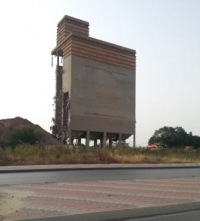 לעצור את הריסת הממגורה באשקלון.