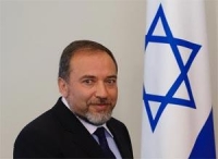 להעיף את ליברמן