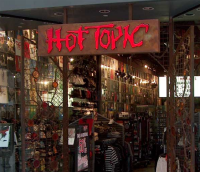 הבאת החנות HOT TOPIC לישראל!