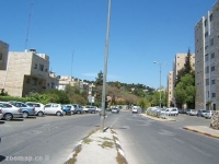 רוצים לנסוע חלק ברחוב יהודה בורלא בירושלים