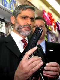 העמדת אלי ישי לדין