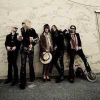 HANOI ROCKS כל חתימה עוזרת :)