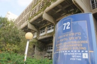 דרישה שתלמידי מדעי הרוח והחברה יקבלו נק&quot;ז עבור קורסי הספורט לסוגיהם