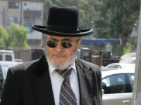 עצומה להשעייתו של הרב שלמה שלוש מכהונתו כרב העיר חיפה