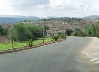 סכנה של ממש! מניעת תנועה מפלסטינים בכביש הגישה לישוב &quot;כפר-תפוח&quot;