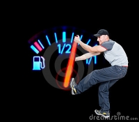 הדלק מתייקר שבזמן שבעולם משלמים חצי מישראל