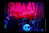 (Sum 41)