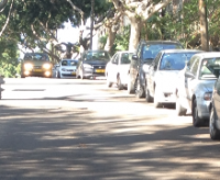 עצומה להתקנת פסי האטה ברחוב הצנחנים, גבעתיים