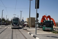 תחבורה ציבורית מהשכונות לרכבת