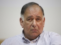 להפיל את השלטון של ראש עיריית חיפה יונה יהב