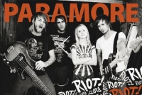 הבאת PARAMORE לארץ!!!