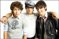 jonas brothers!!! :*D